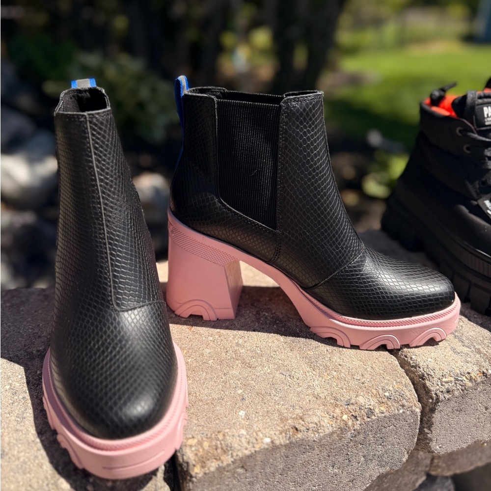 Sorel Women's Brex Heel Chelsea Boot - Black/Vintage Pink US Size 9
